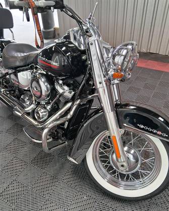 HARLEY-DAVIDSON SOFTAIL DELUXE HARLEY-DAVIDSON SOFTAIL DELUXE